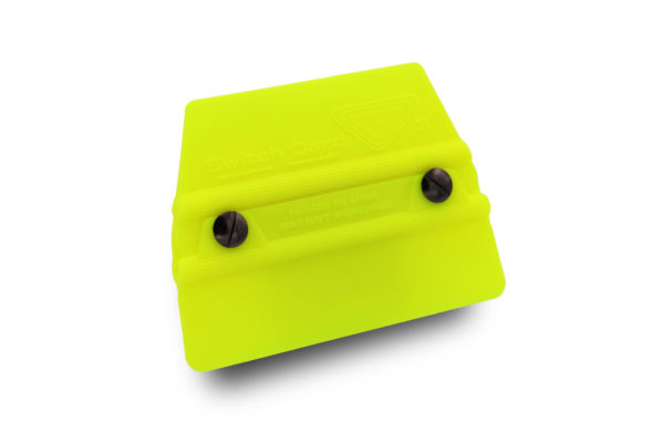 Switch-Card_3-4_Fluorescent_Yellow2